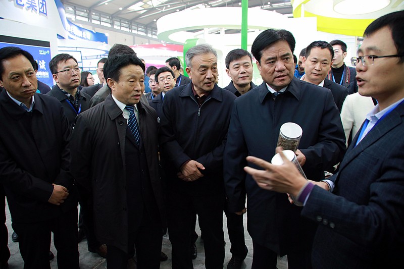 张路宏李冬玉出席2017第三届西安国际环保产业展览会｜熊良虎致辞