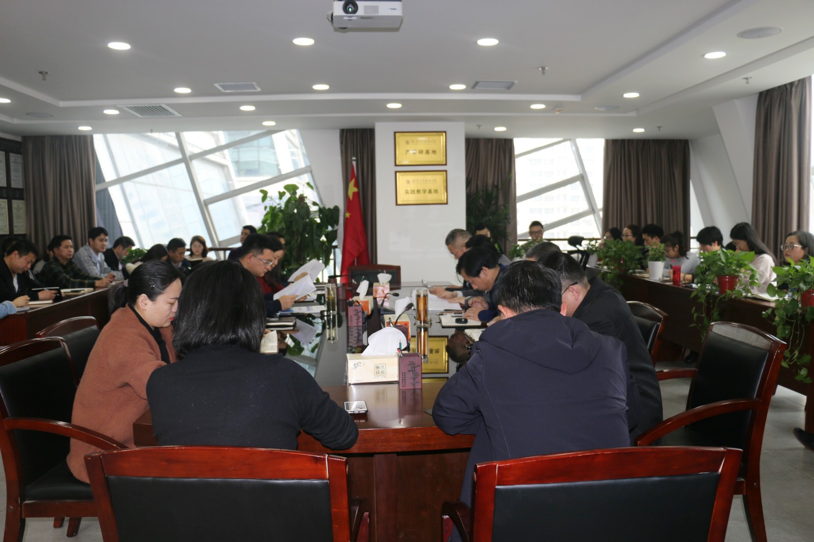 水环境公司召开专题会议通报进建集团公司2019年工作会议暨一届三次职代会会议心灵