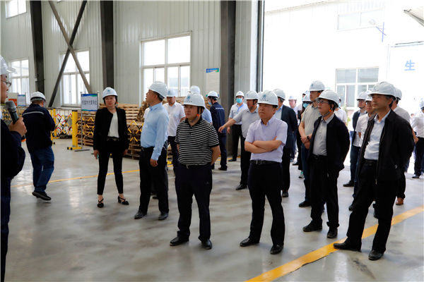 yl6809永利集团复工复产促增长项目观摩会议与会人员走进大秦国源三秦环保秦国园区在榆项目