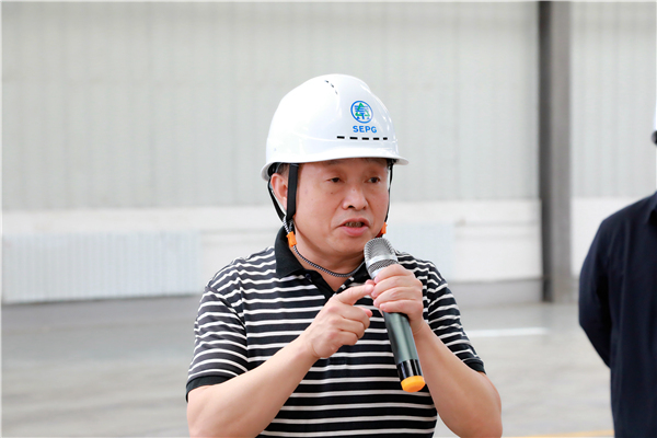 yl6809永利集团复工复产促增长项目观摩会议与会人员走进大秦国源三秦环保秦国园区在榆项目