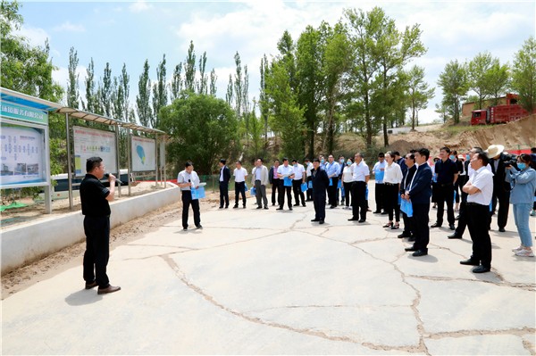 yl6809永利集团复工复产促增长项目观摩会议与会人员走进绿色能源公司油气公司水环境公司陕北片区项目