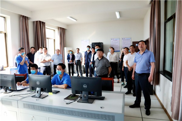 yl6809永利集团复工复产促增长项目观摩会议与会人员走进绿色能源公司油气公司水环境公司陕北片区项目