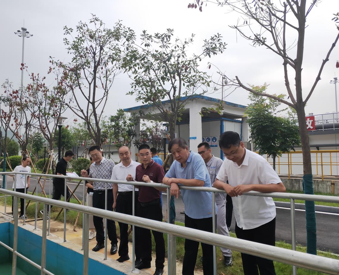 陕西省生态环境厅商洛督察局局长张建国到水环境公司商南县污水处置厂调研