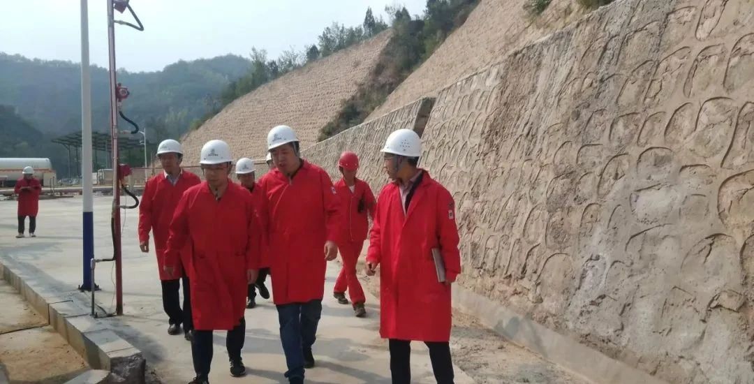 省治本攻坚三年行动工作专班到yl6809永利集团督导查抄